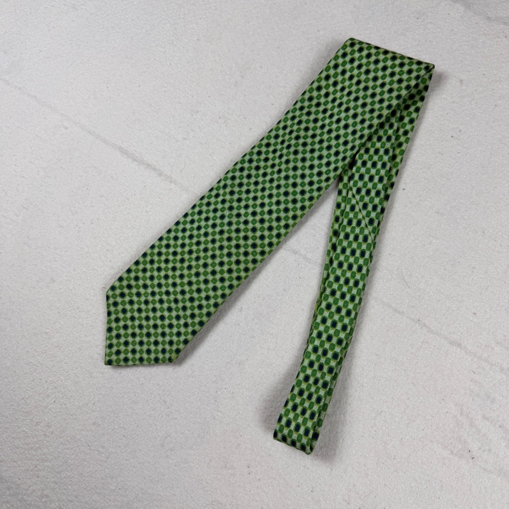 Hugo Boss Mens Silk Tie Green Geometric Dot Pattern Made in Italy 57 Inch Length